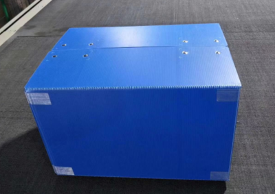 下雨天，中空板箱包裝產(chǎn)品如何應(yīng)對受潮風(fēng)險？